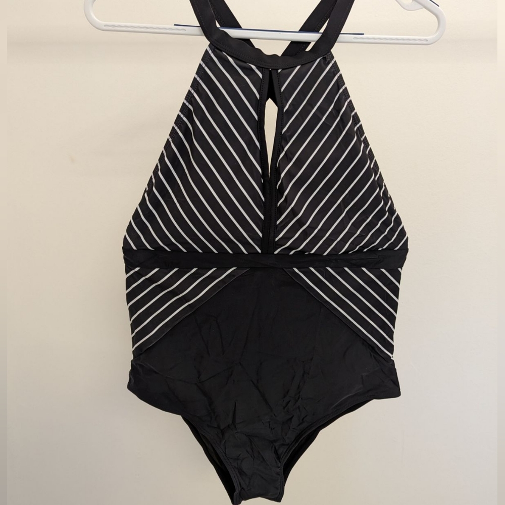 Black  & White Stripe Criss-cross Back One-Piece Swimsuit